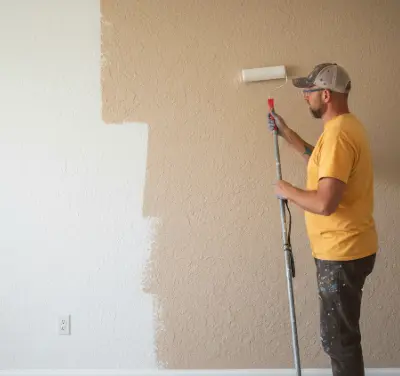 Structuur muur laten verven