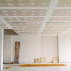 Hoeveel kost het om een gipsplaten plafond te plaatsen?