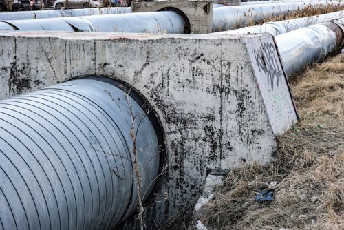 Leidingen van de stadsverwarming