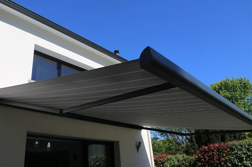 knikarmscherm als zonwering