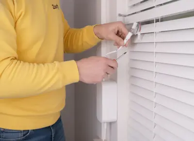 Smart jaloezieën laten ophangen