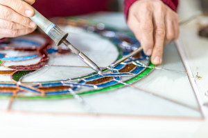 Glas in lood laten repareren