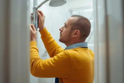 Lekkage badkamer laten oplossen