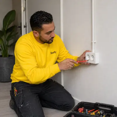 Opbouw stopcontact plaatsen